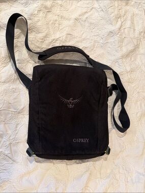 OSPREY Black Messenger Shoulder laptop tablet bag